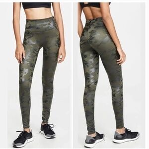 SPANX Matte Green Faux Leather Camo Leggings Power Waistband Size Small